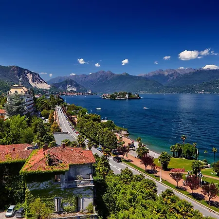 Villa The On The - Happy Baveno